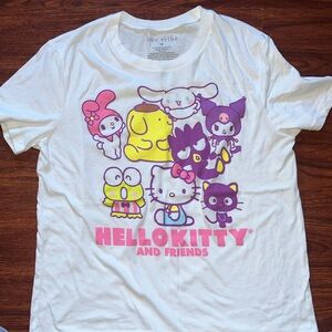 Sanrio tshirt🥰💖